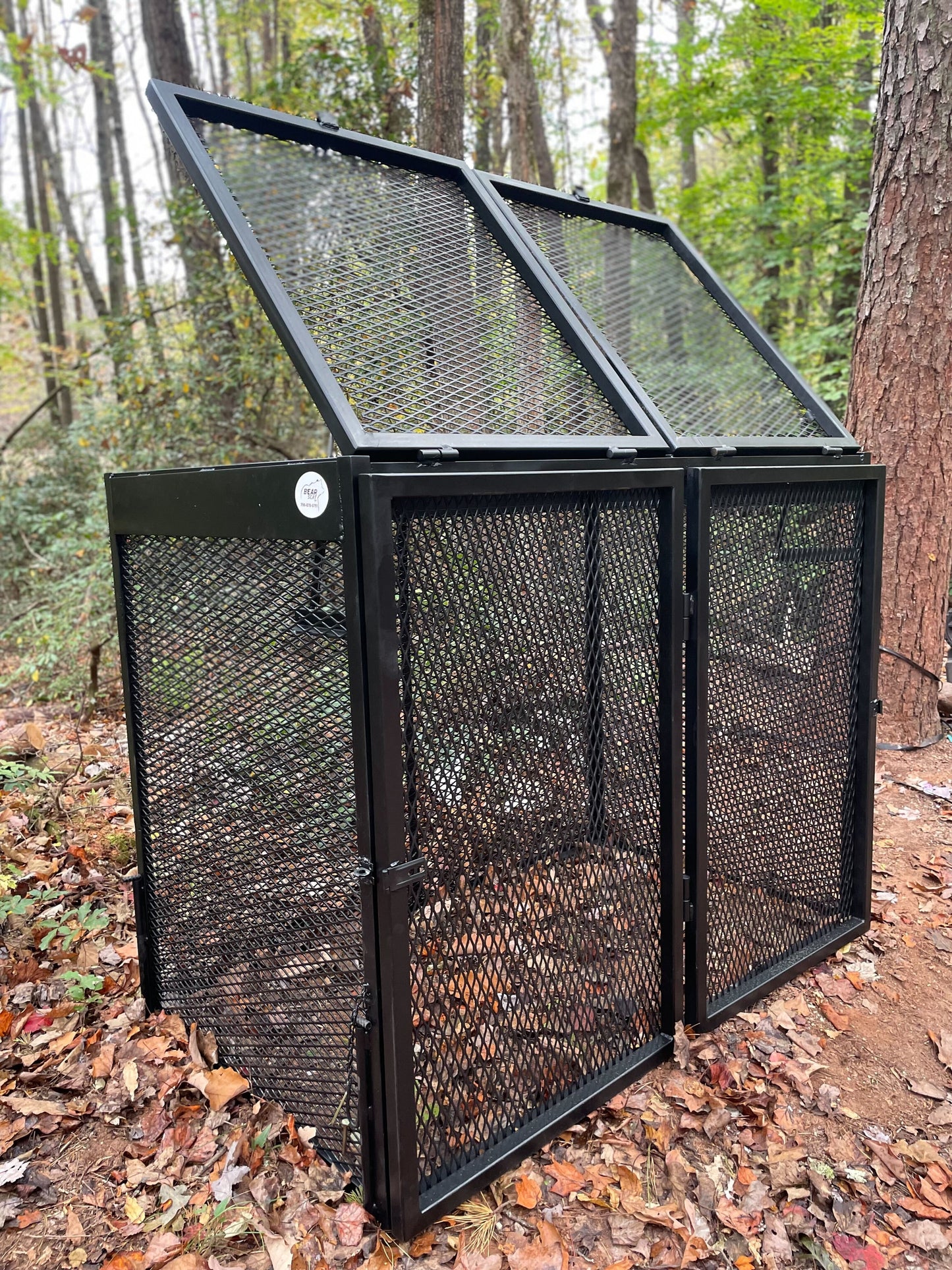 Trash bin Locker (Size: Double - Fits 2 Trashcans)